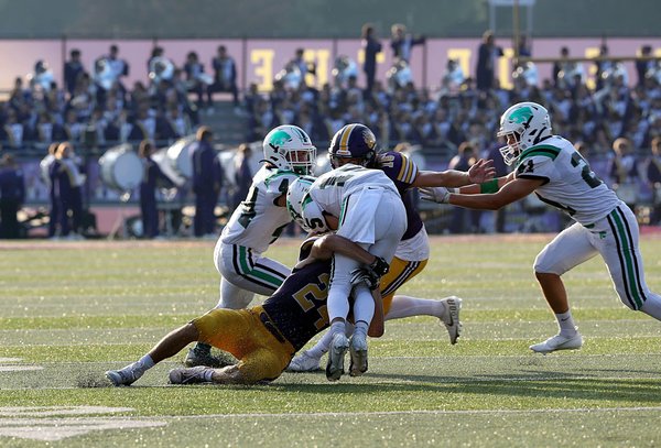 How do athletes manage their sleep patterns and circadian rhythms for optimal performance?