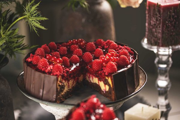 What's the Secret to Crafting the Ultimate Homemade Vanilla Extract for Baking?